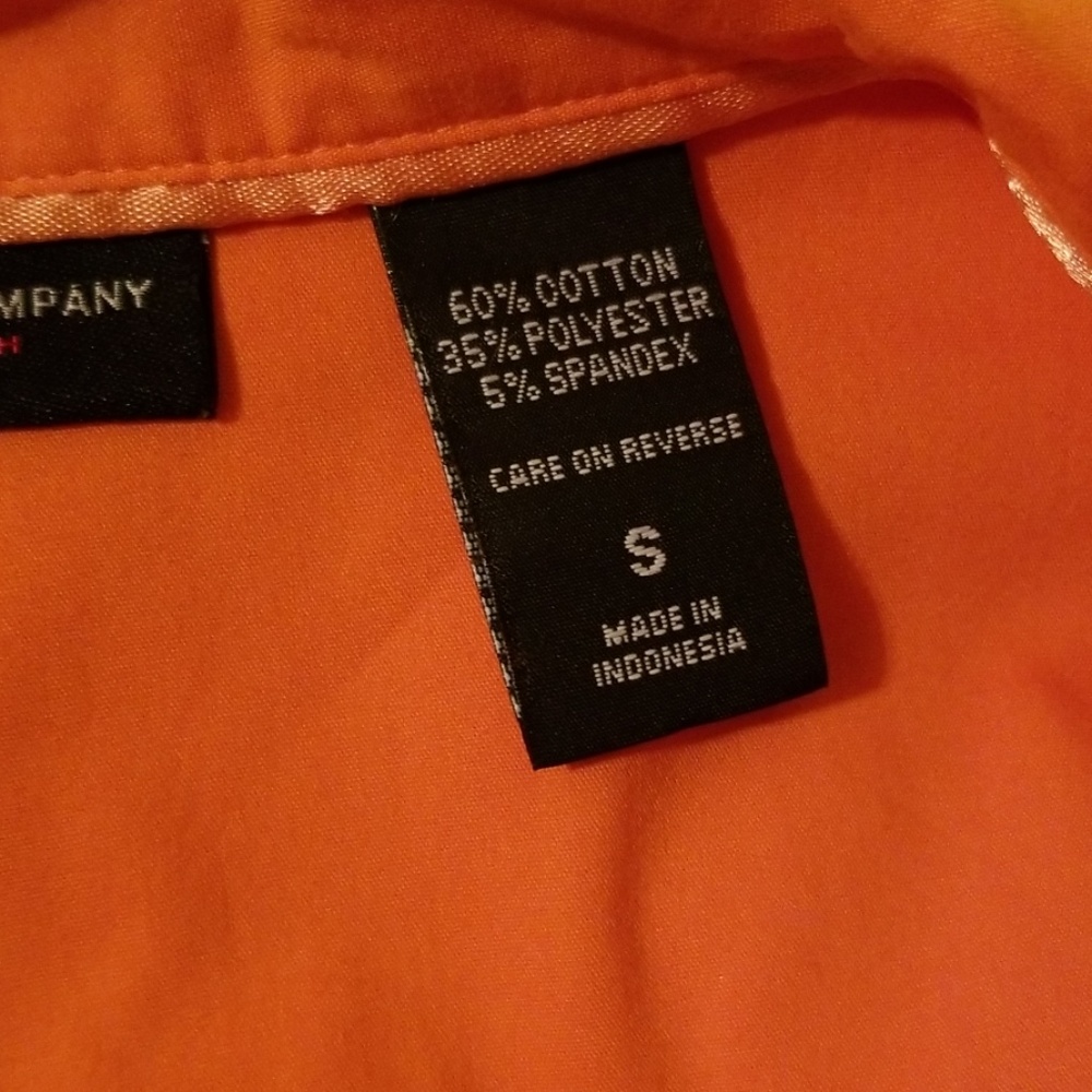 🎉New York&Company Top🎉 - Picture 4 of 5